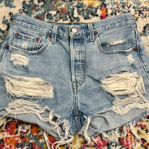 Women’s Levi's 501 Button Fly 27 Blue Cut-Off Distressed Denim Jean Shorts - Picture 2 of 12